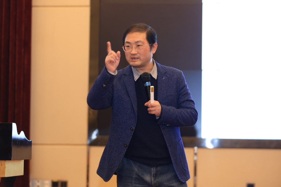 主動(dòng)適應(yīng)新常態(tài)，推動(dòng)企業(yè)邁上新臺(tái)階，2025年蘇凈集團(tuán)市場(chǎng)營(yíng)銷會(huì)議圓滿召開